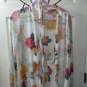 Current air floral cover up in size M, worn once